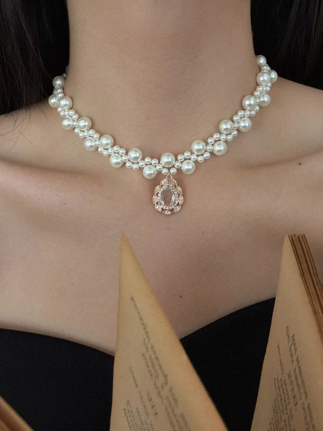 Front view of flower pendant high-lustre freshwater pearl necklace for weddings