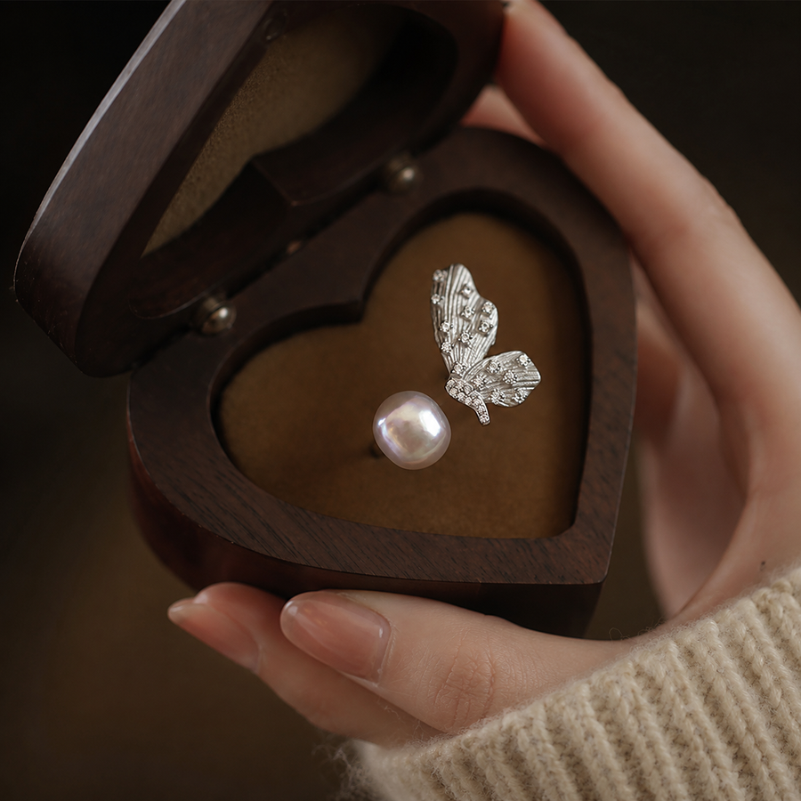Vivia 8–9mm Freshwater Pearl Butterfly Open Ring in Sterling Silver