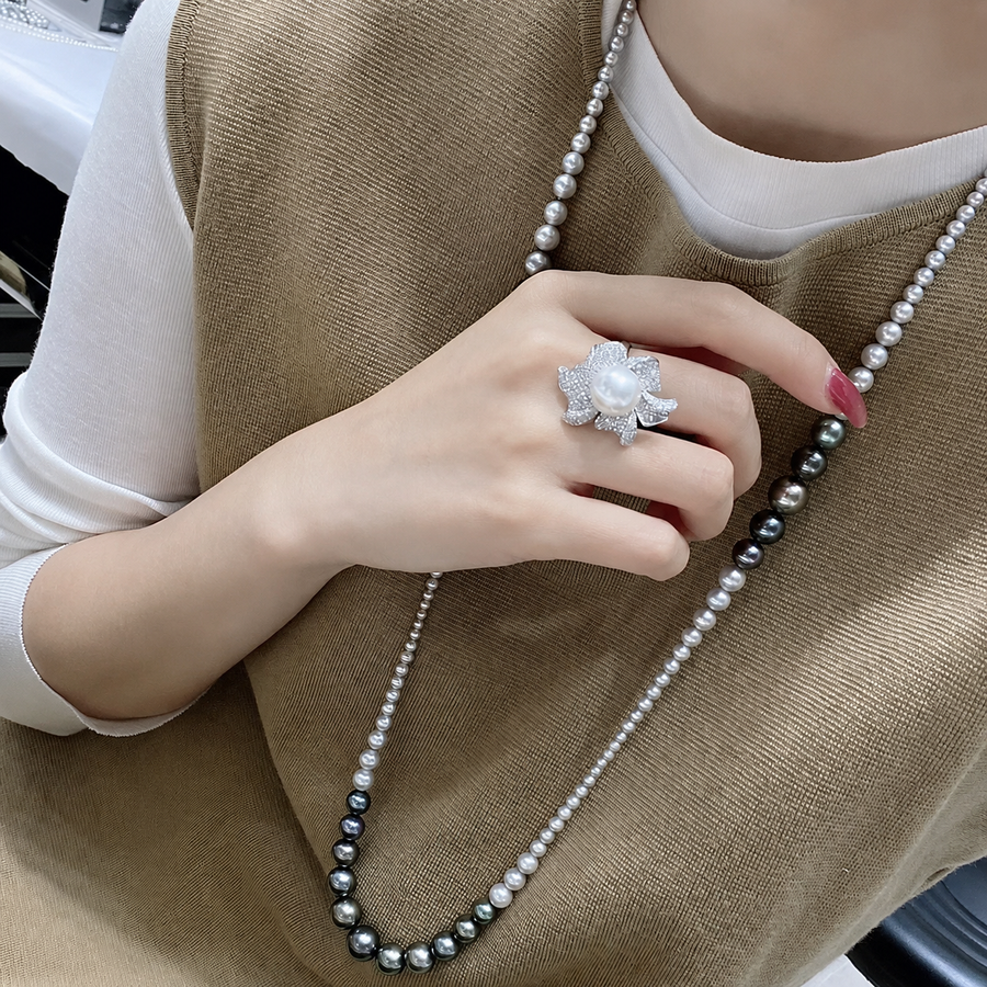 Pastel Halo Freshwater Pearl Statement Ring