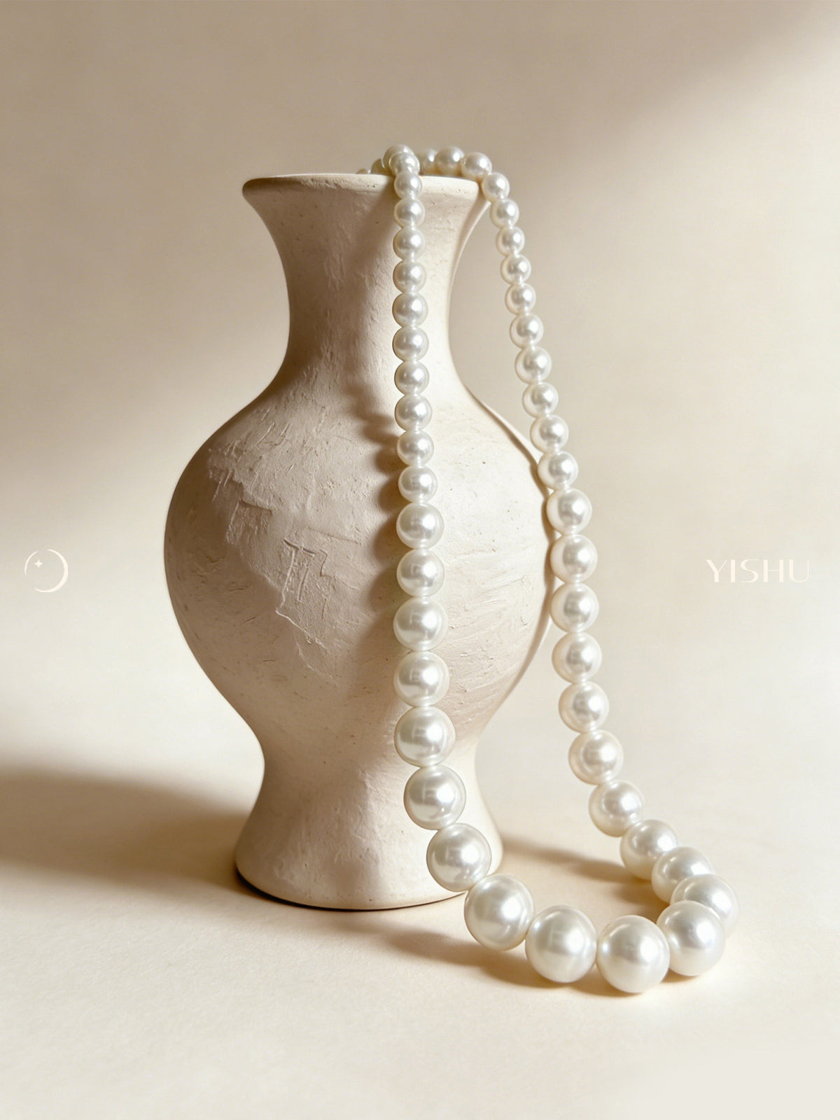 Luminous 12mm Freshwater Pearl Statement Necklace – image 2