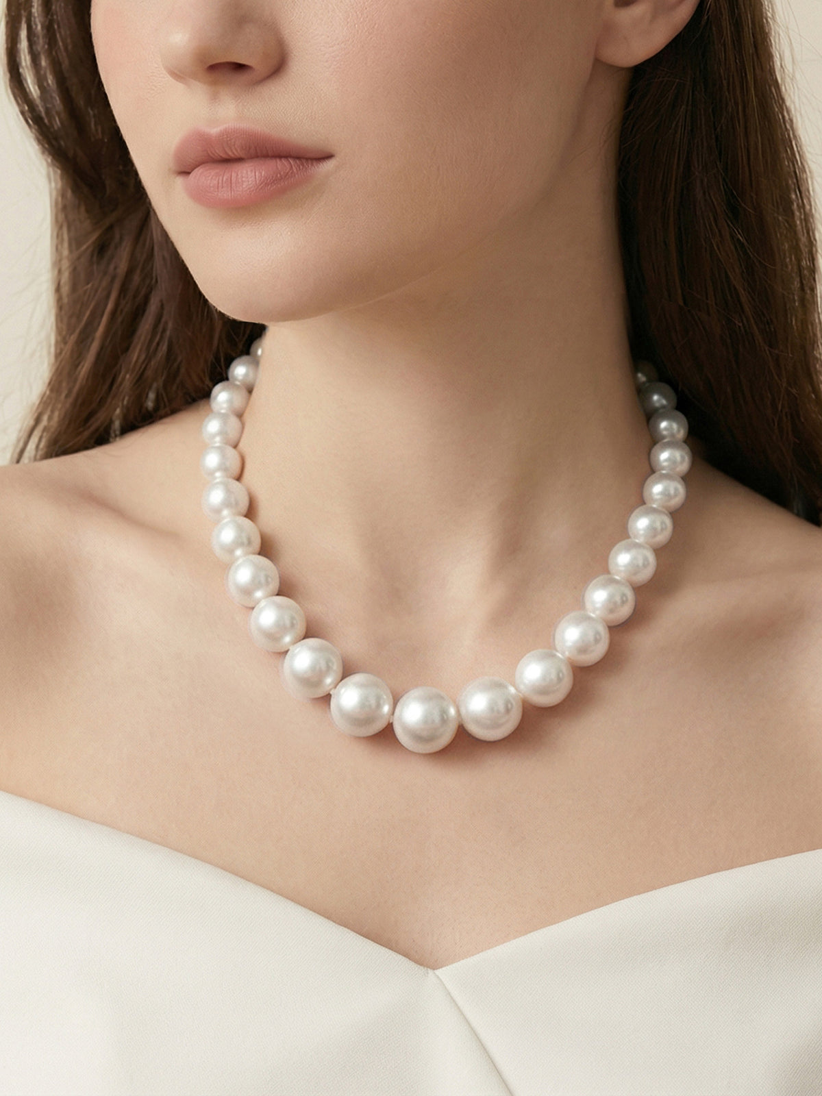 Luminous 12mm Freshwater Pearl Statement Necklace – image 4