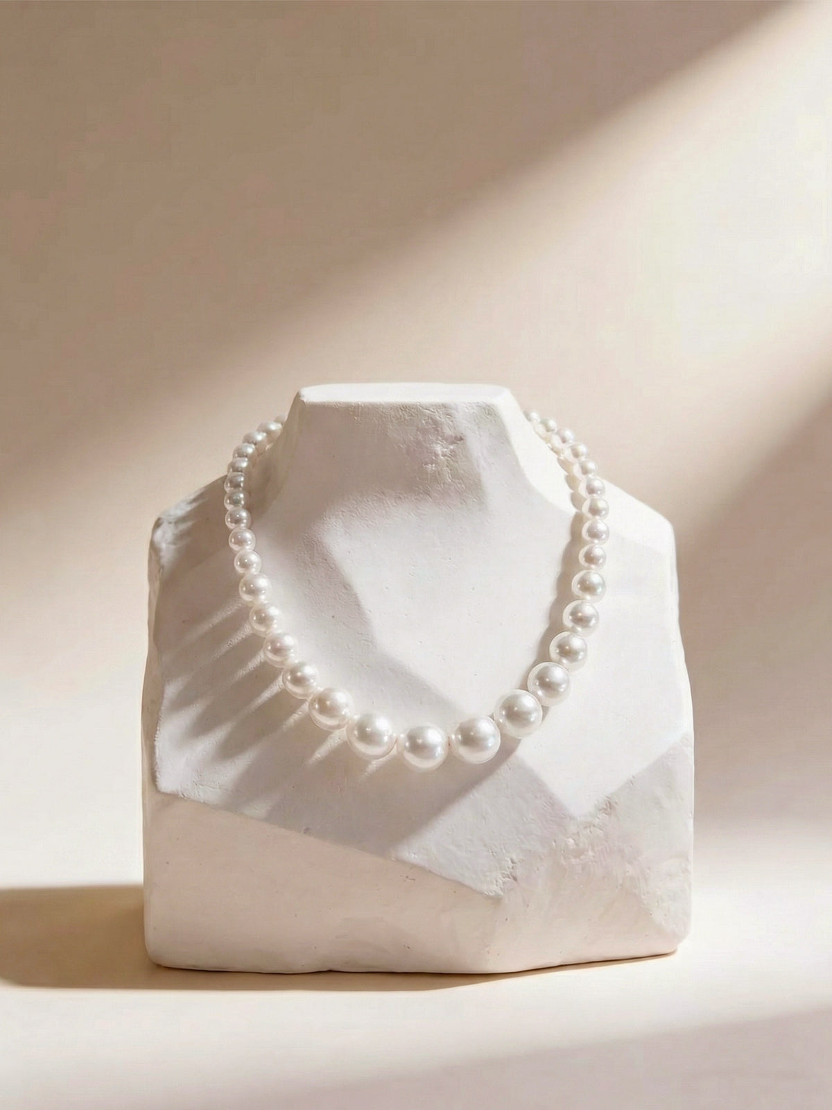 Luminous 12mm Freshwater Pearl Statement Necklace – image 5