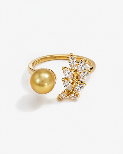Women’s Natural Pearl Ring with Sparkling Leaf Design