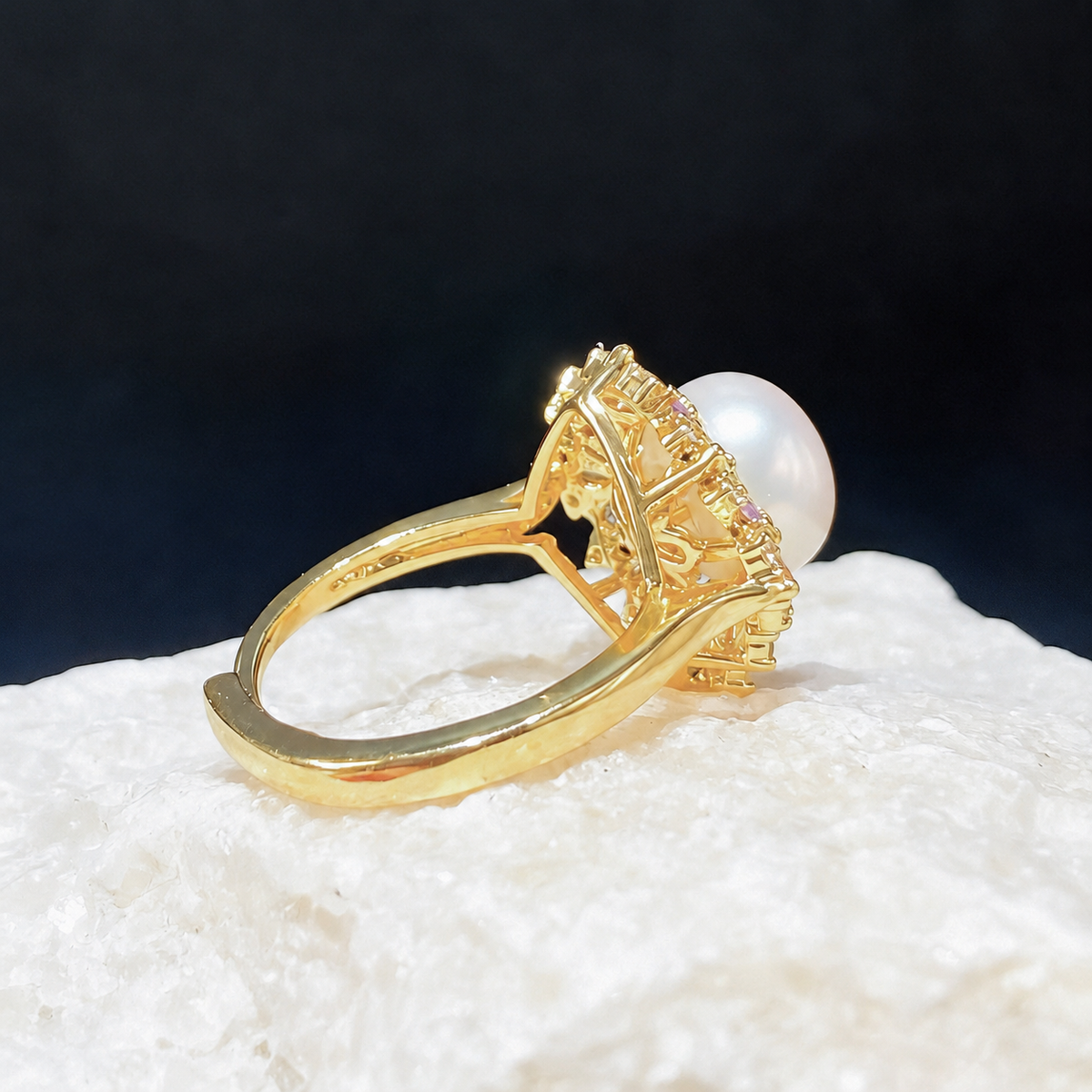 Pastel Halo Freshwater Pearl Statement Ring