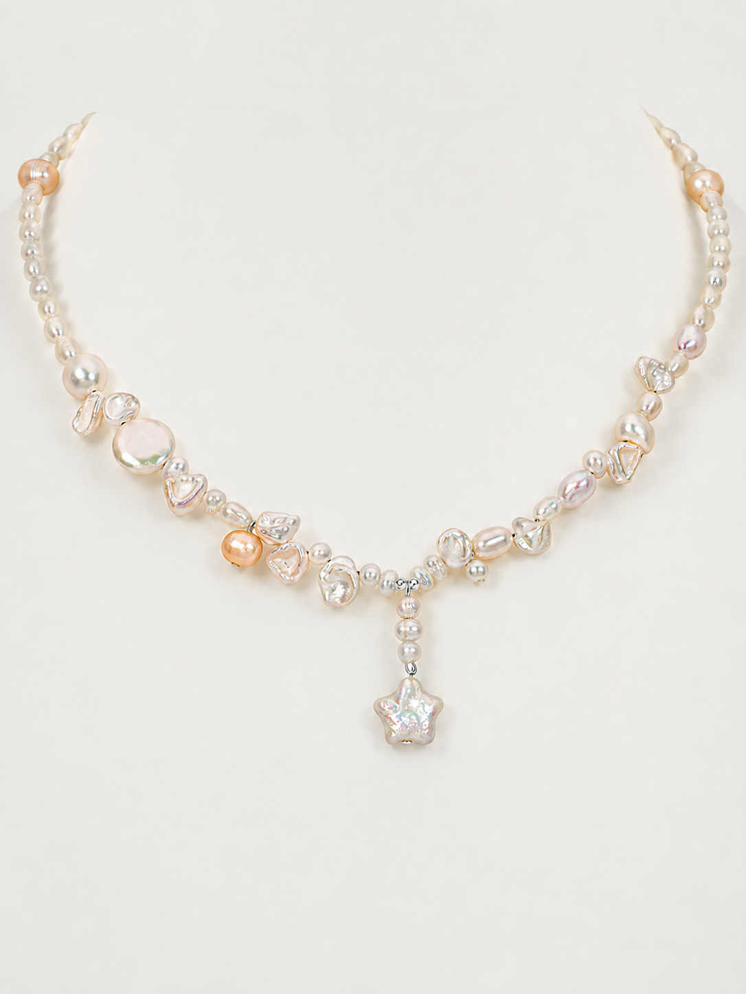 Noémie 7mm Freshwater Pearl Charm Necklace in Sterling Silver