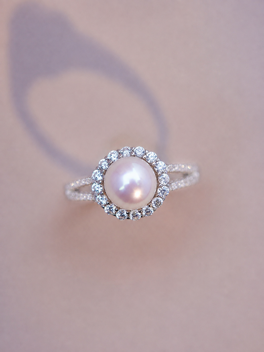 Lumière Pearl & Moissanite Adjustable Ring