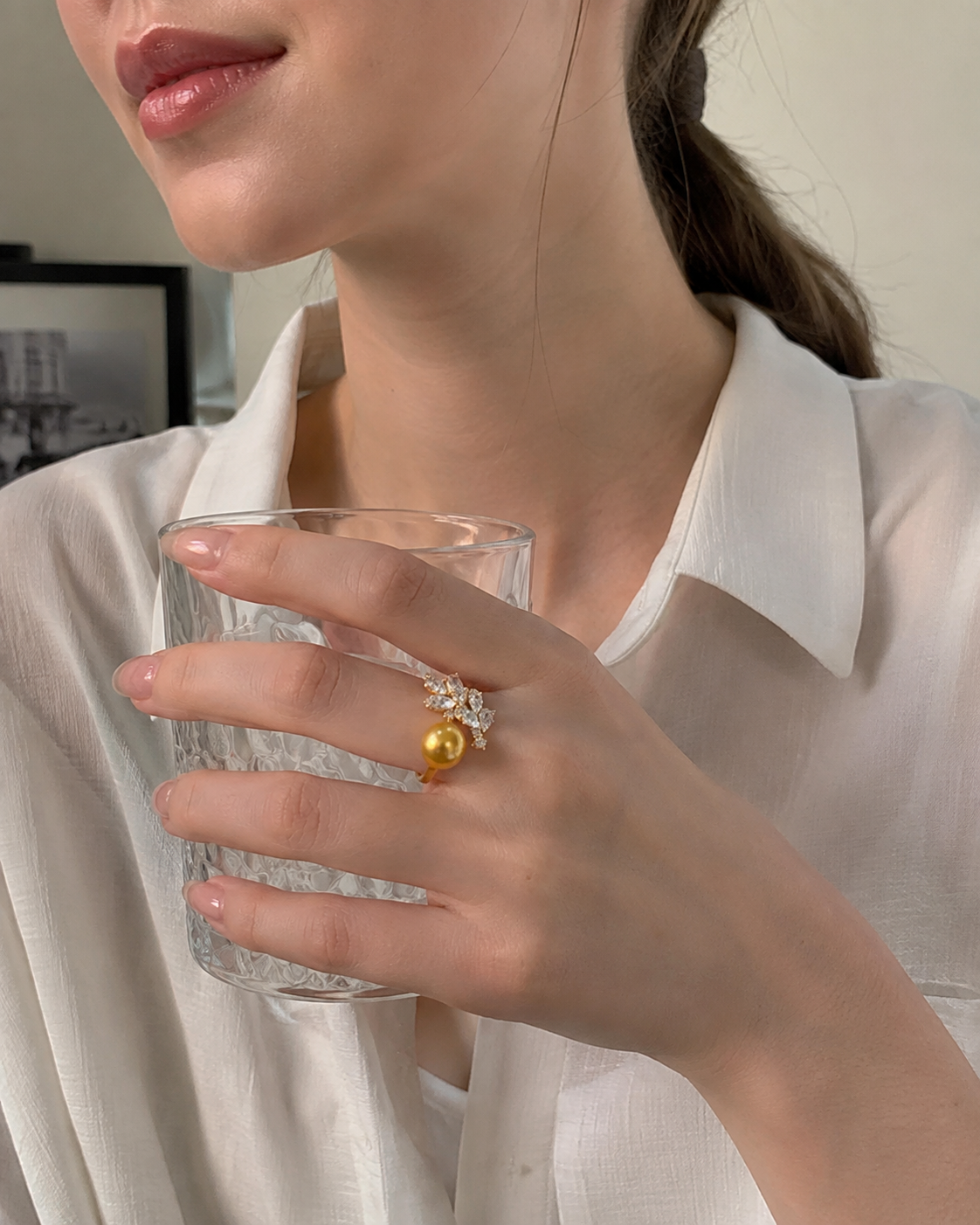 Women’s Natural Pearl Ring with Sparkling Leaf Design