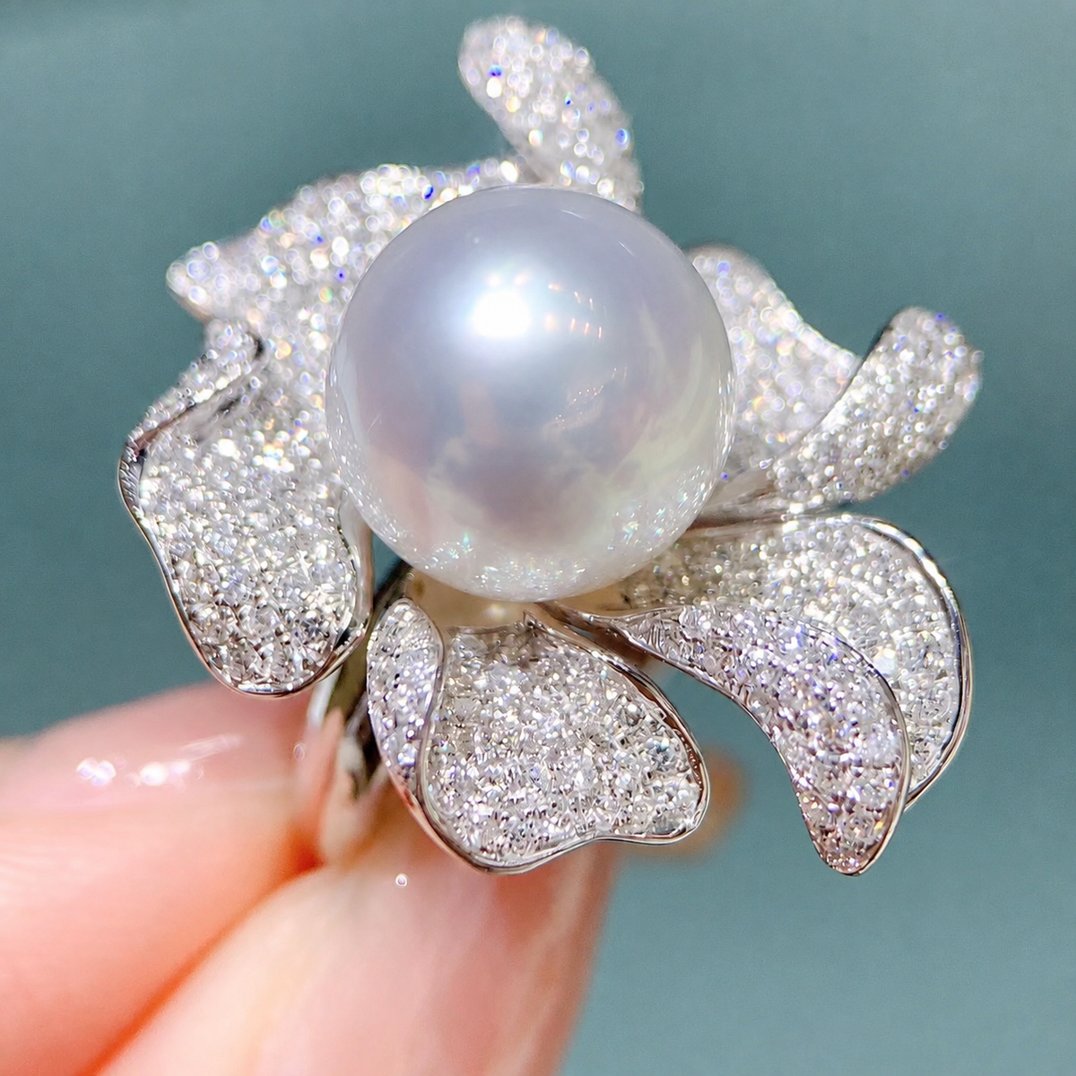 Pastel Halo Freshwater Pearl Statement Ring