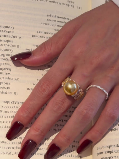 Front view of statement high-lustre freshwater pearl ring for anniversary dinners