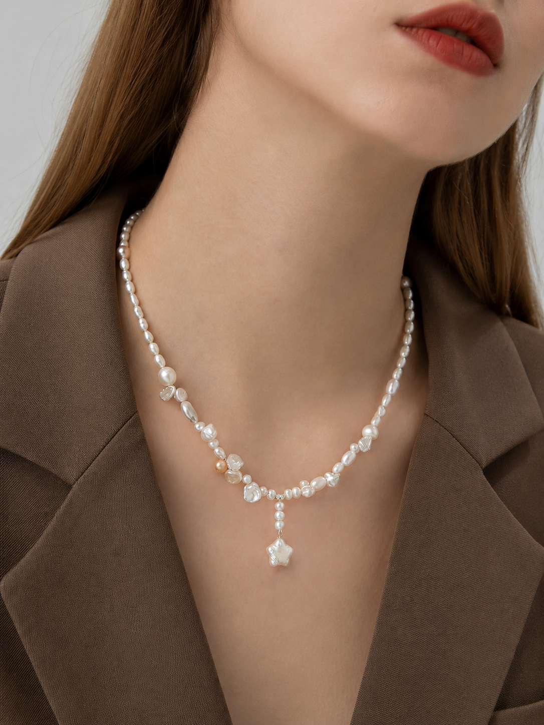 Noémie 7mm Freshwater Pearl Charm Necklace in Sterling Silver