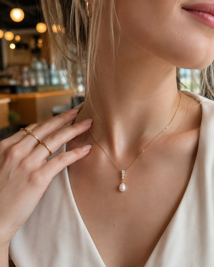 Perlenkette Damen mit Süßwasserperle & Zirkonia – goldfarben