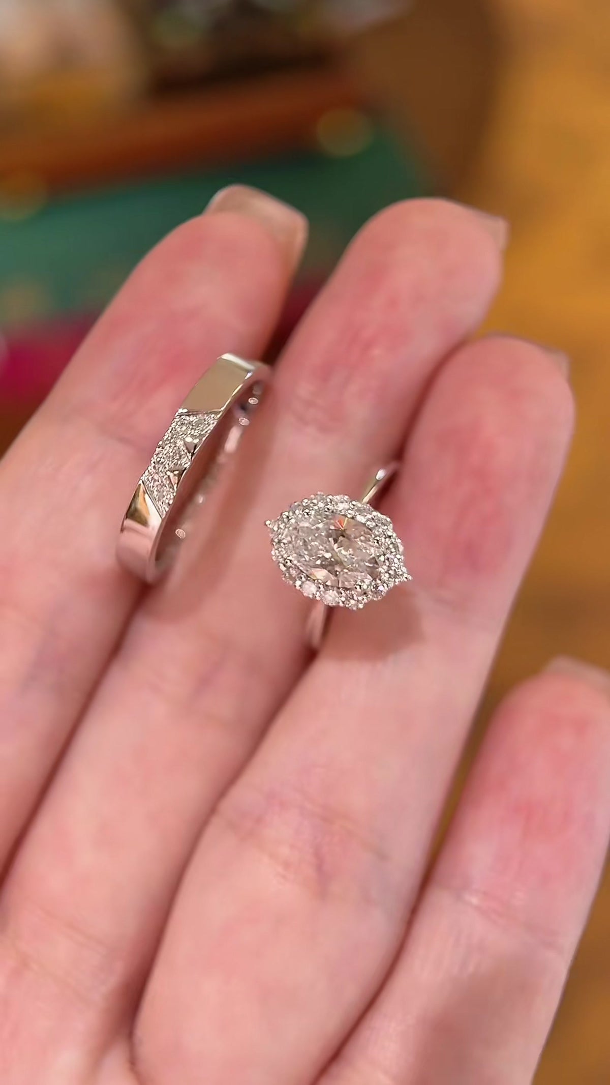 Front view of lab-grown diamond oval halo wedding ring for engagement proposals