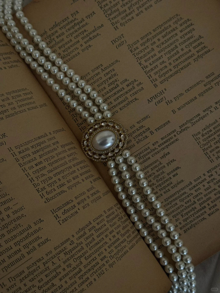 Styled view of cameo choker high-lustre freshwater pearl necklace for weddings