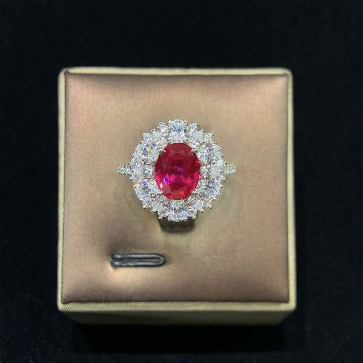 Élan Lab-Grown Ruby Oval Halo Ring