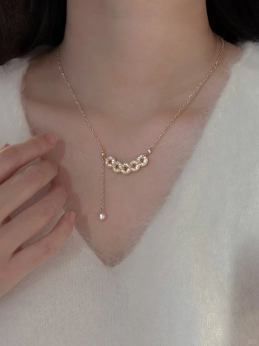 Front view of y drop high-lustre freshwater pearl necklace for weddings