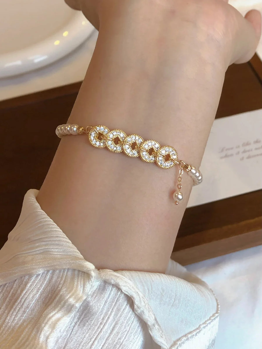 Front view of golden floral choker high-lustre freshwater pearl necklace for weddings
