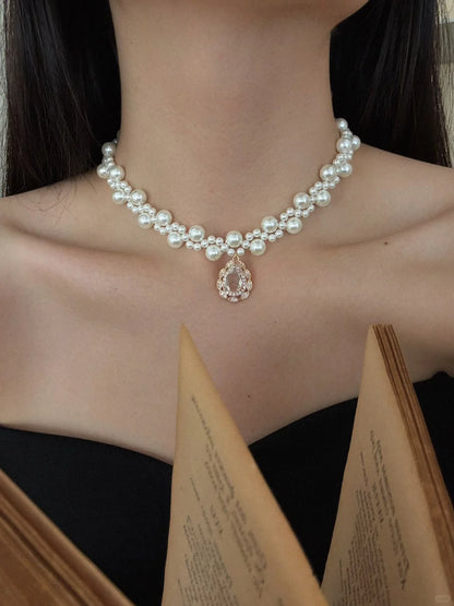 Front view of flower pendant high-lustre freshwater pearl necklace for weddings