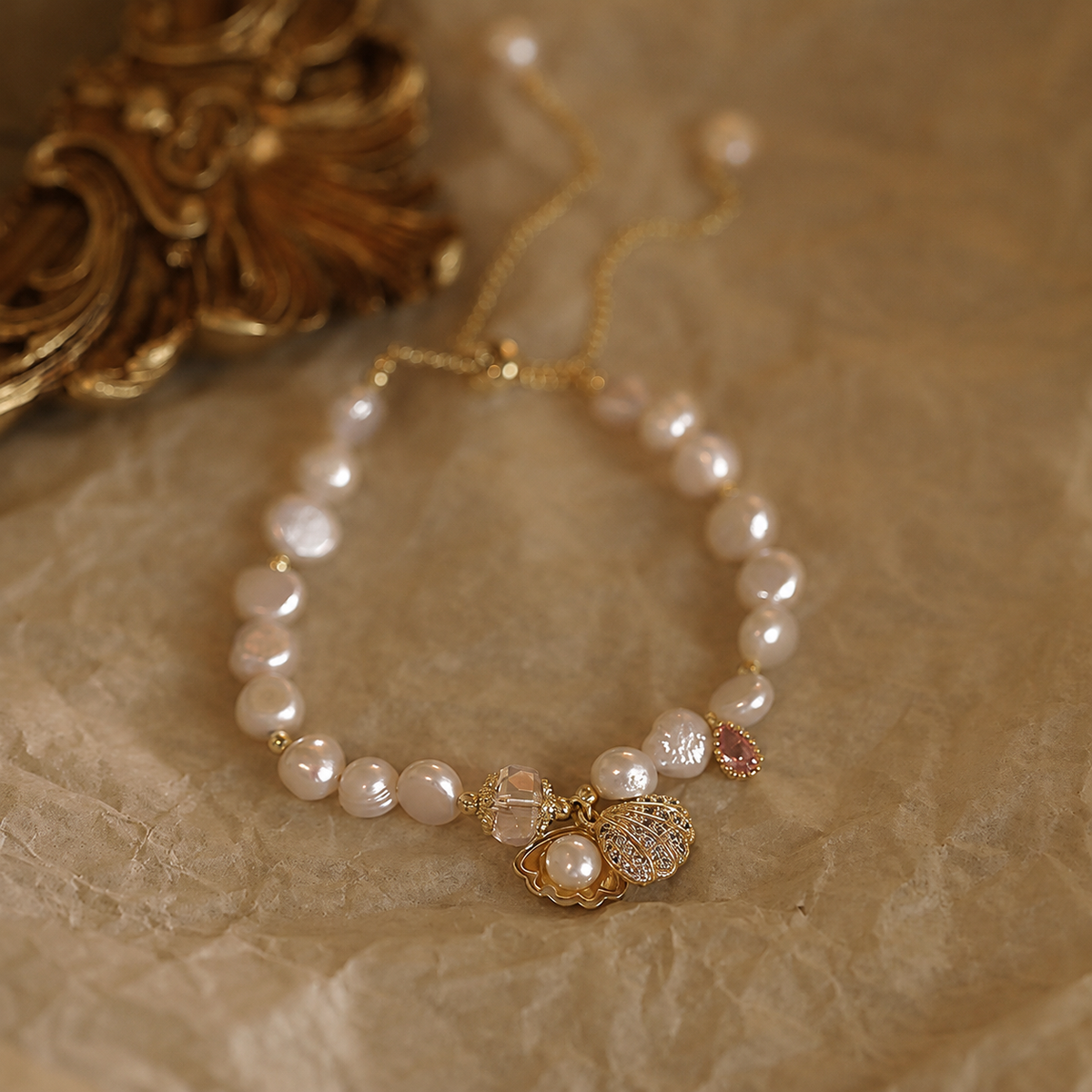 Maris 6–7mm Freshwater Pearl Shell Charm Bracelet in 14K Gold