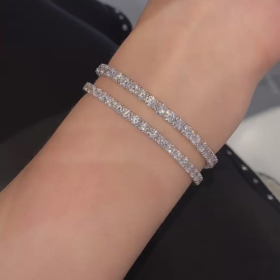 Video of lab-grown diamond tennis bracelet for women for wedding jewellery