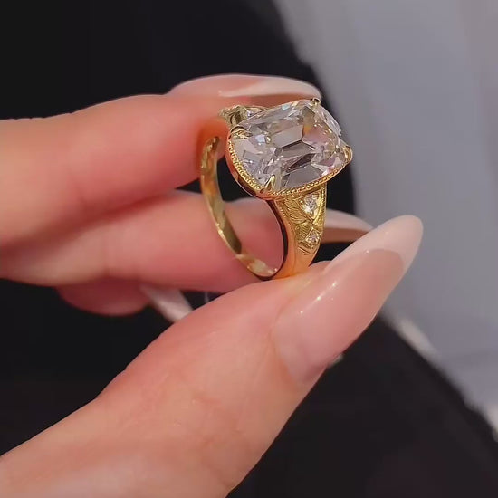 Video of lab-grown diamond elongated cushion cocktail ring for luxury proposals