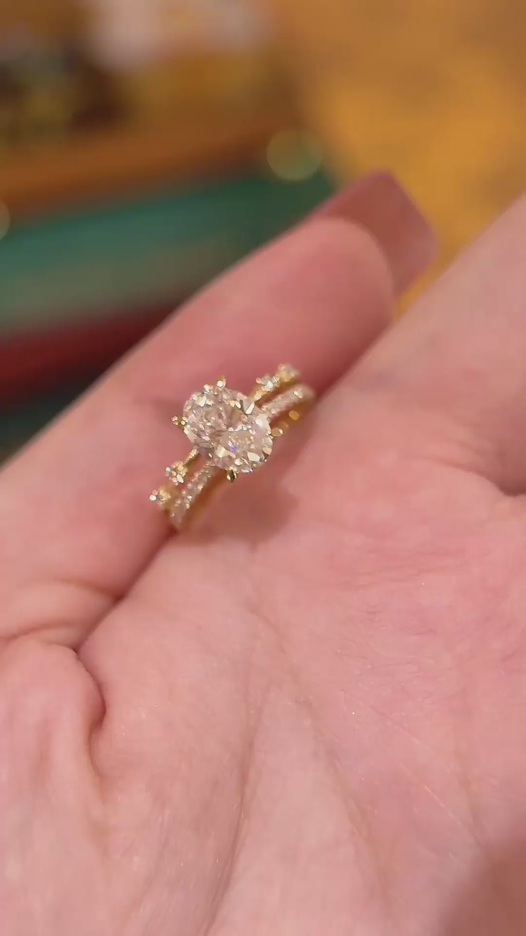 Video of lab-grown diamond double band engagement ring for modern proposals