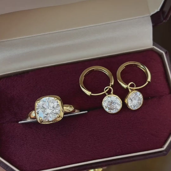 Video of lab-grown diamond old money solitaire engagement ring for quiet-luxury proposals